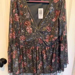 Torrid Floral V-Neck Blouse - Gray and Pink